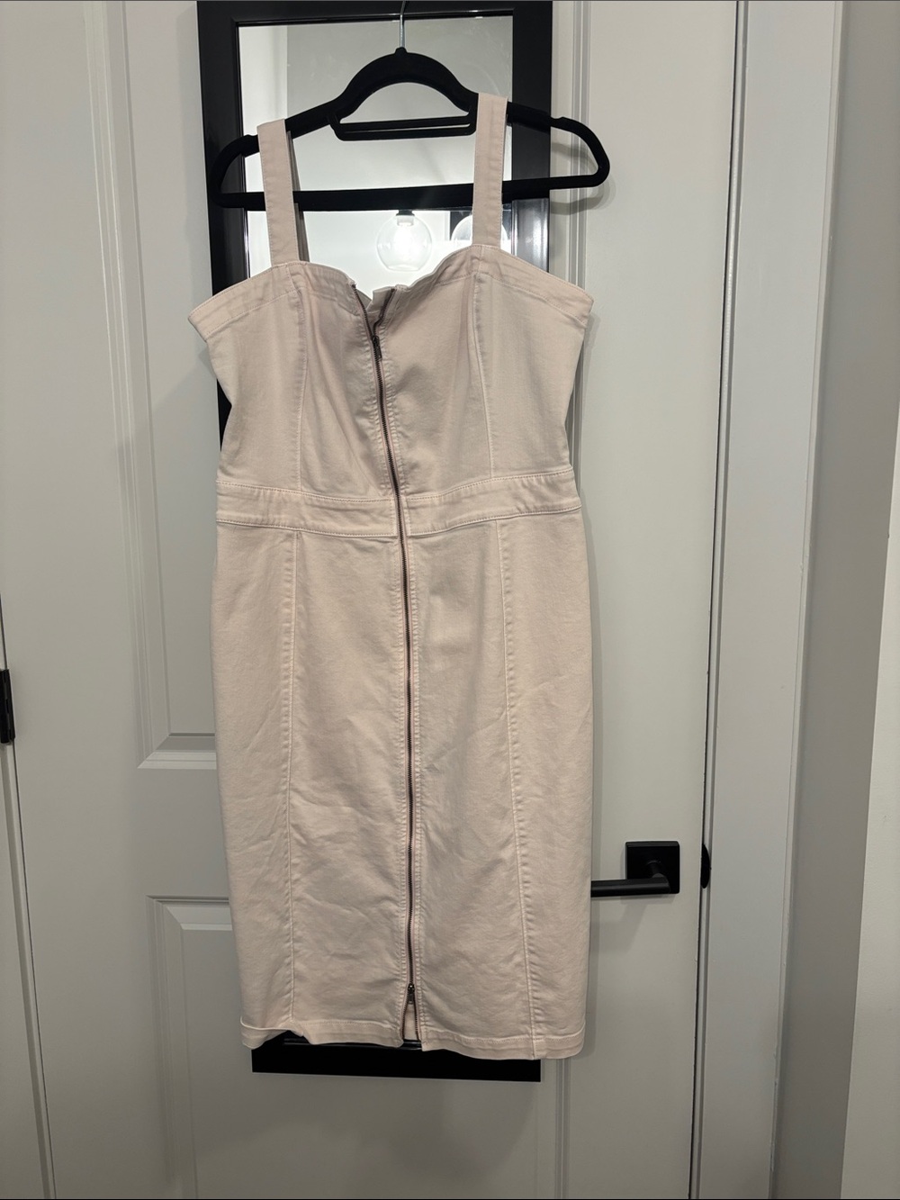 BOLD elements Blush Zip-Front Strap Midi Dress